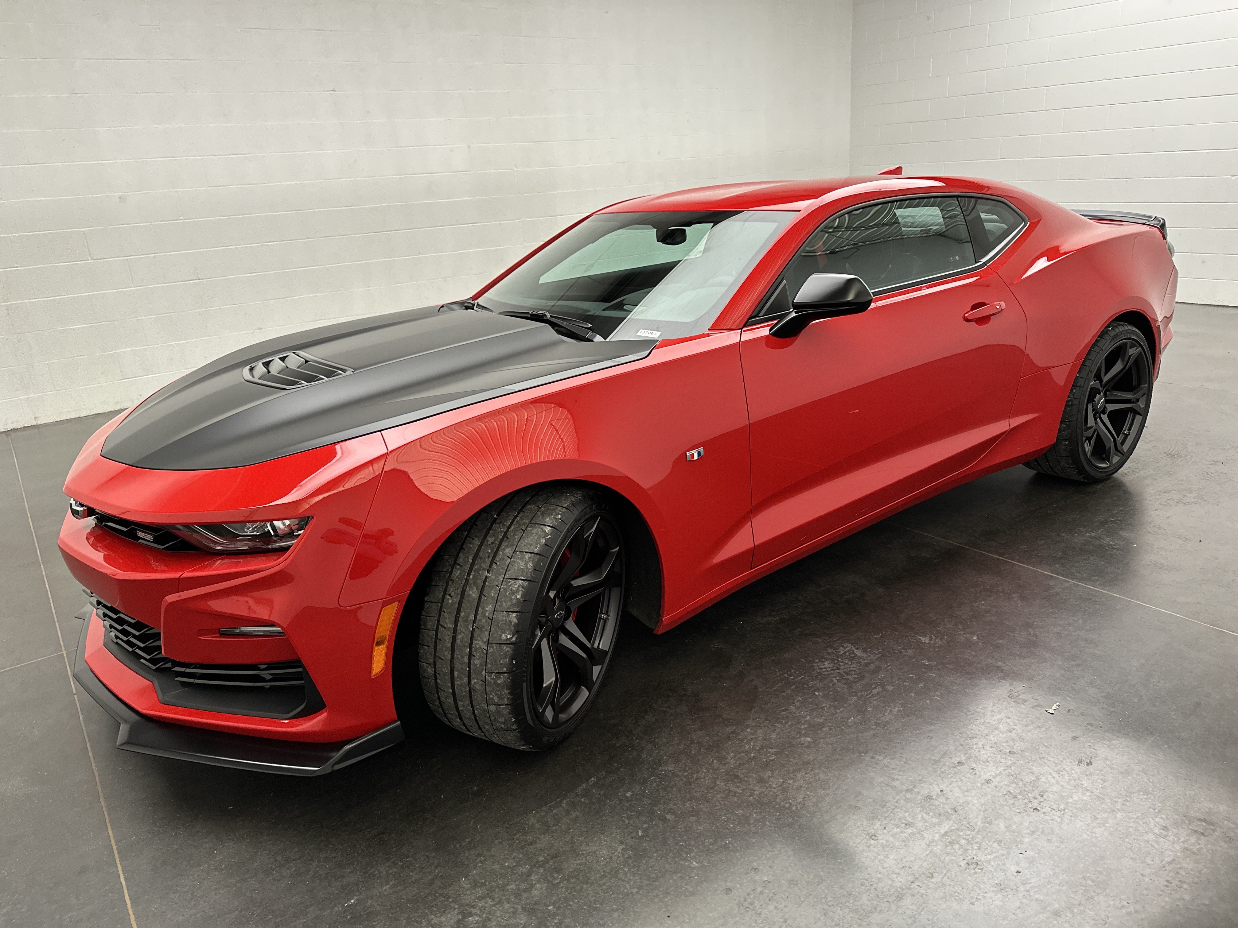 Used 2023 Chevrolet Camaro SS RWD image 4