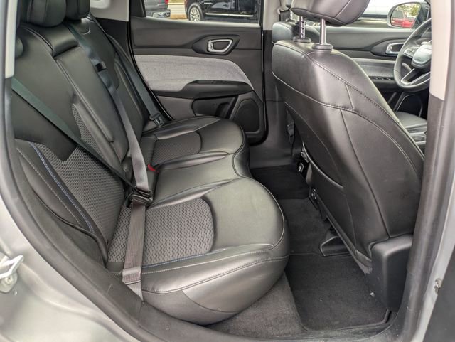 Used 2022 Jeep Compass Latitude image 31