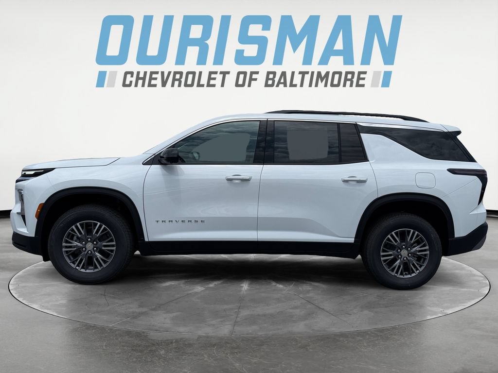 New 2026 Chevrolet Traverse LT w/ Driver Confidence Package FWD image 3