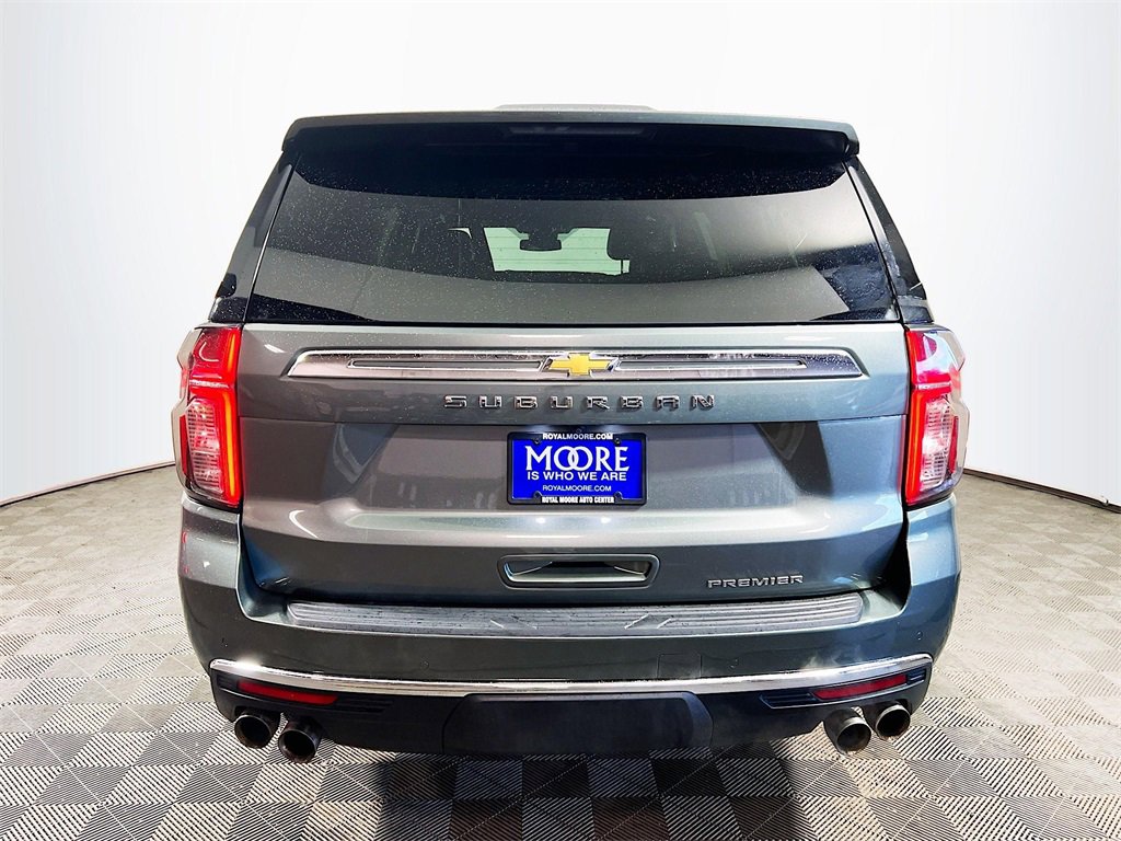Used 2023 Chevrolet Suburban Premier image 7