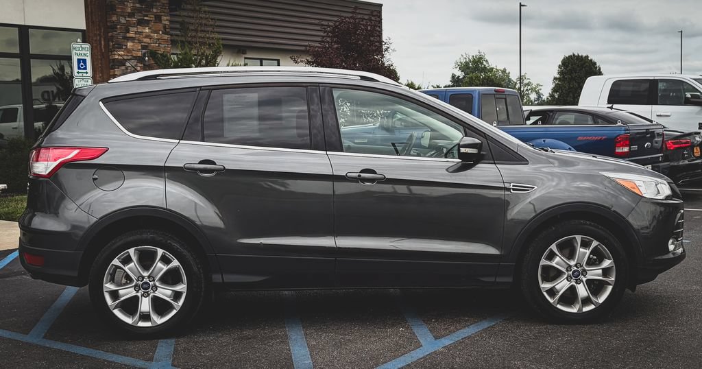 Used 2016 Ford Escape Titanium AWD/4WD image 26