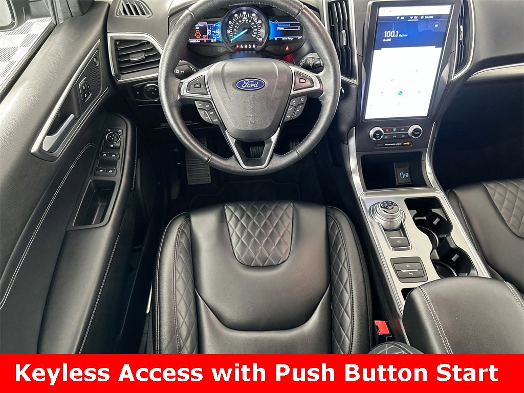Used 2024 Ford Edge Titanium image 12
