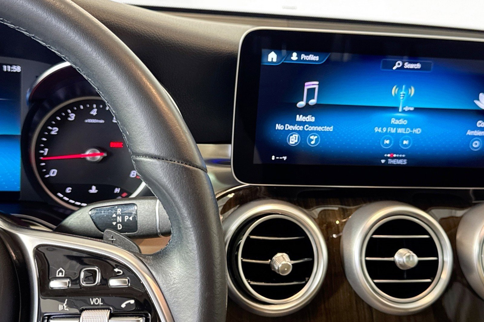 Used 2021 Mercedes-Benz GLC 300 4MATIC image 16