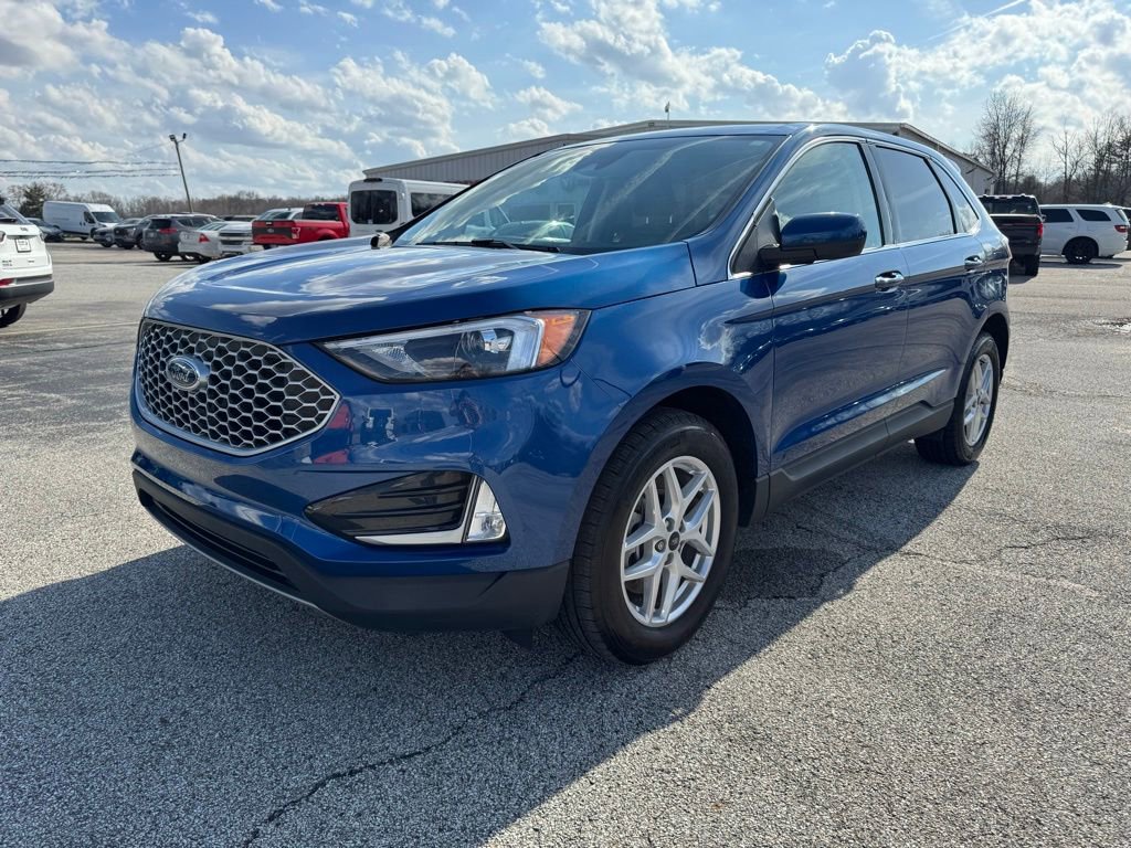 Used 2024 Ford Edge SEL w/ Convenience Package image 1