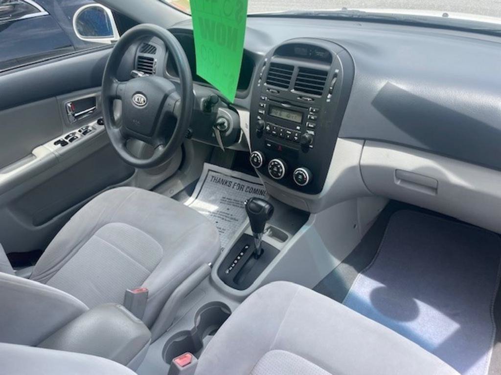 Used 2008 Kia Spectra EX FWD image 12