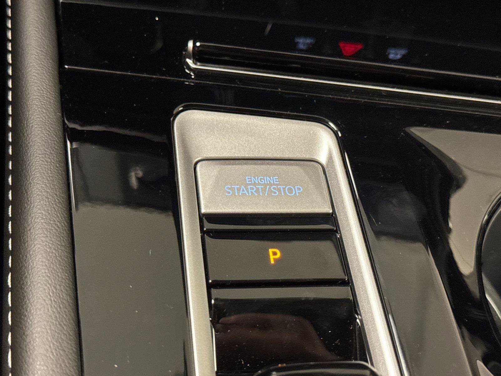 New 2026 Volkswagen Atlas SE image 22