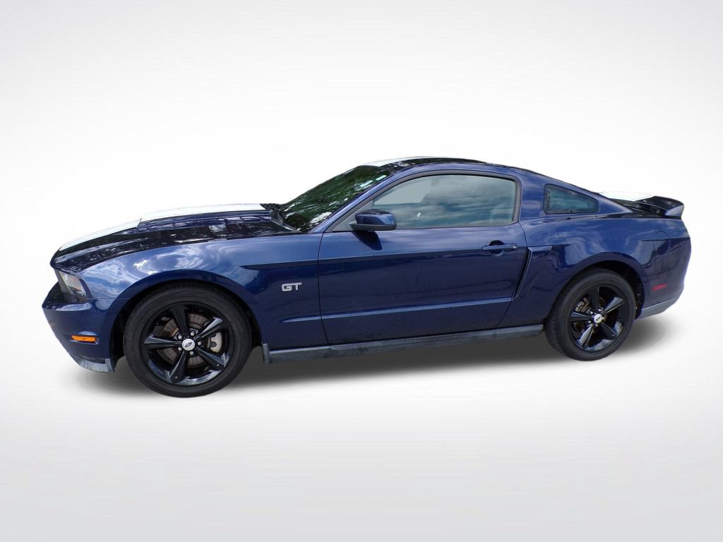 Used 2010 Ford Mustang GT RWD image 3