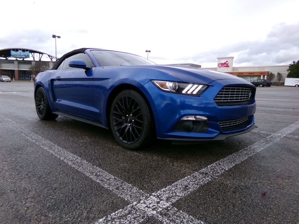 Used 2017 Ford Mustang Premium w/ Equipment Group 201A image 4