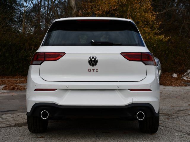 New 2026 Volkswagen GTI SE FWD image 6