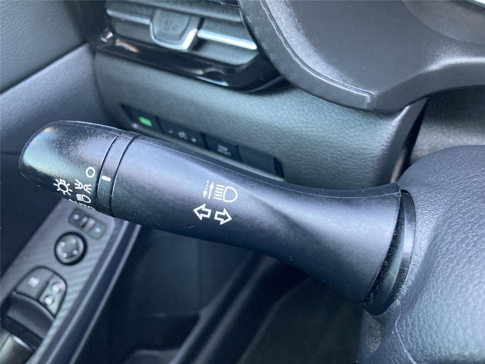 Used 2020 Nissan Sentra SV image 22