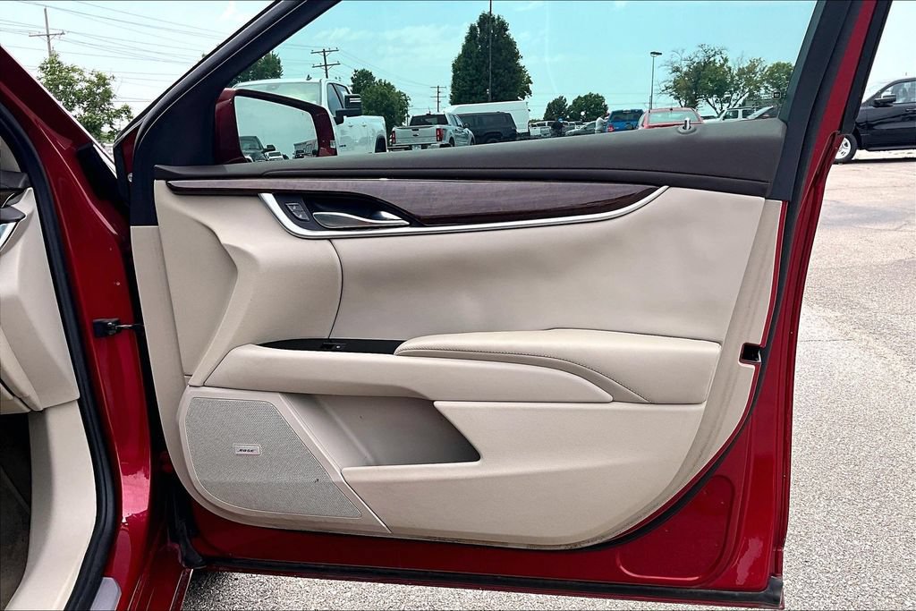 Used 2013 Cadillac XTS Luxury w/ Driver Awareness Package FWD image 24