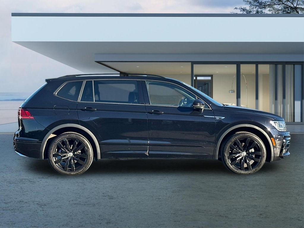 Used 2021 Volkswagen Tiguan SE R-Line image 3