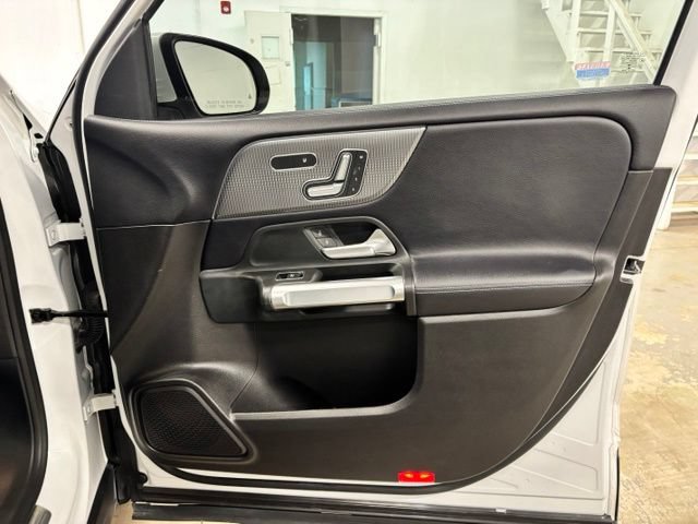 Used 2020 Mercedes-Benz GLB 250 image 22