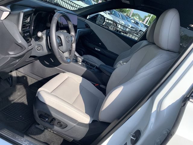 Used 2025 Lexus TX 350 AWD w/ Technology Package image 18