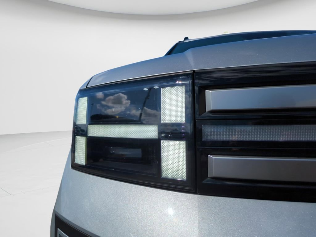 Used 2025 Hyundai Santa Fe SEL image 9