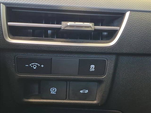 Used 2025 Hyundai Sonata SEL FWD image 16