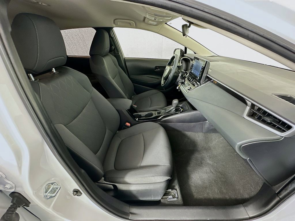 Used 2022 Toyota Corolla LE image 26