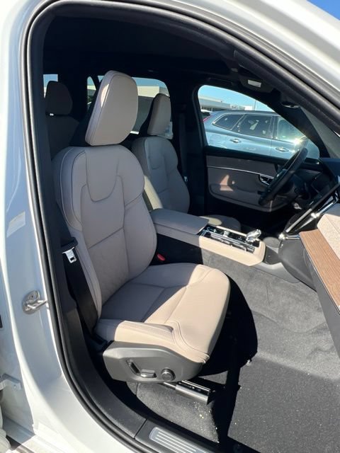 New 2026 Volvo XC90 T8 Plus w/ Protection Package AWD/4WD image 34