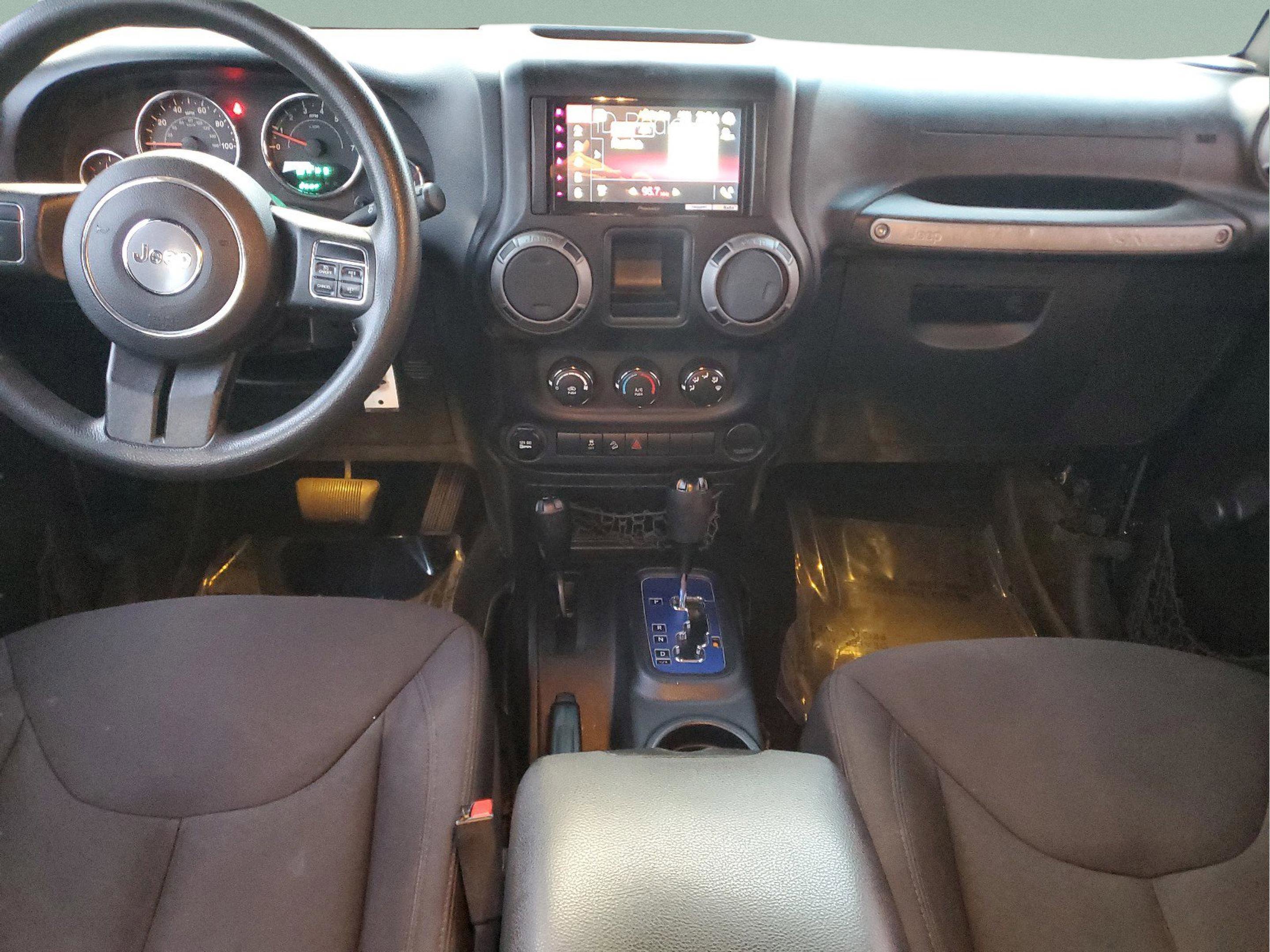 Used 2015 Jeep Wrangler Unlimited Sport w/ Trailer Tow Group image 23