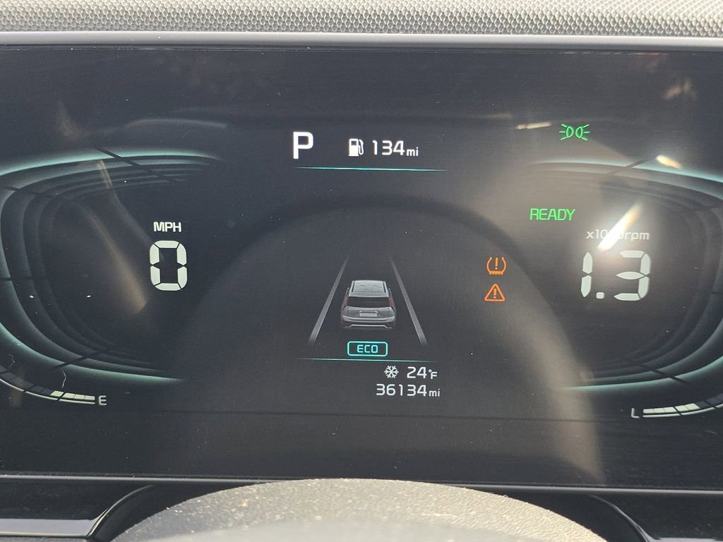Used 2023 Kia Niro EX Touring image 27