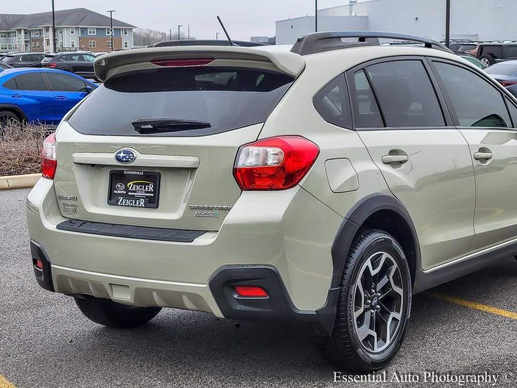 Used 2017 Subaru Crosstrek 2.0i Premium w/ Moonroof Package image 6
