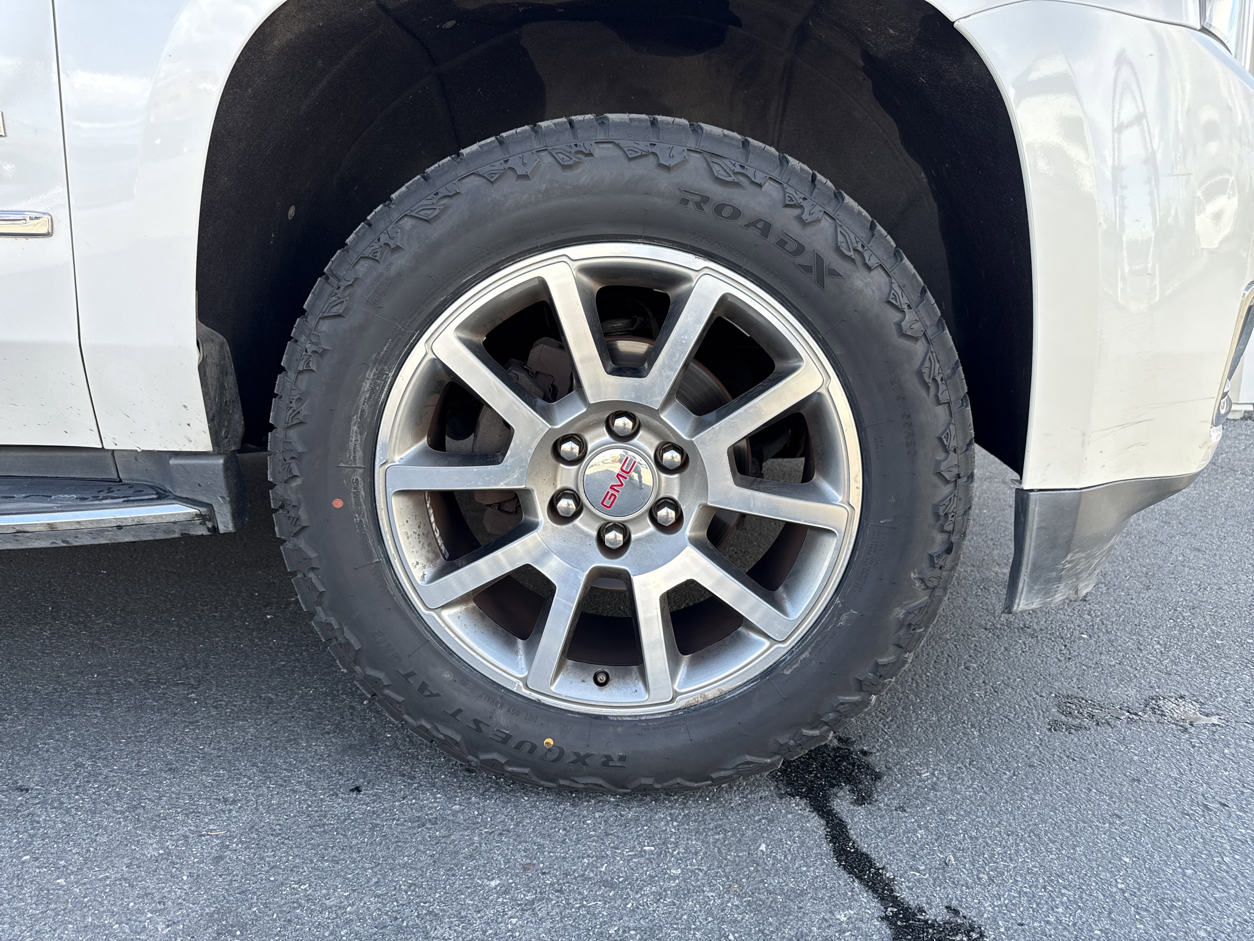 Used 2019 GMC Yukon Denali w/ Open Road Package image 34