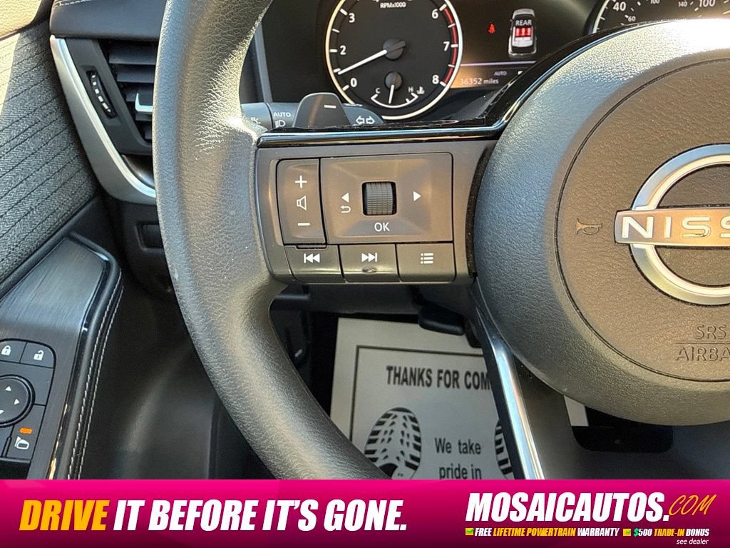 Used 2023 Nissan Rogue SV AWD/4WD image 33