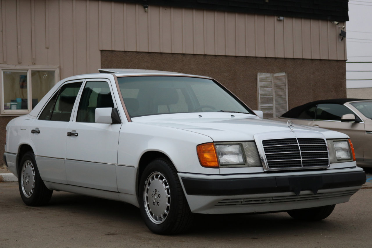 Used 1993 Mercedes-Benz 300 E 2.8 image 5