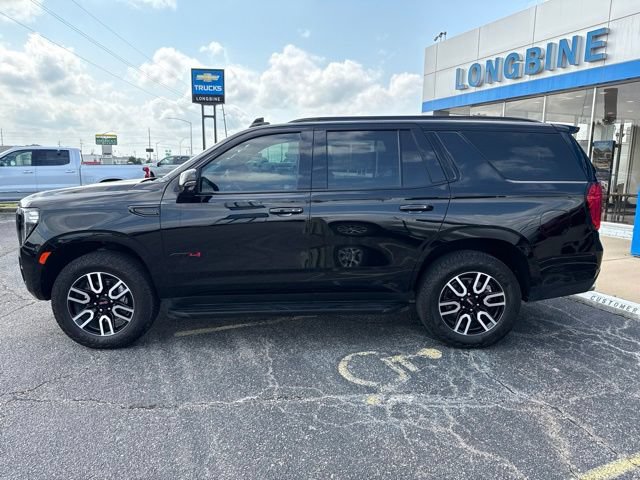 Used 2024 GMC Yukon AT4 w/ Technology Package AWD/4WD image 4