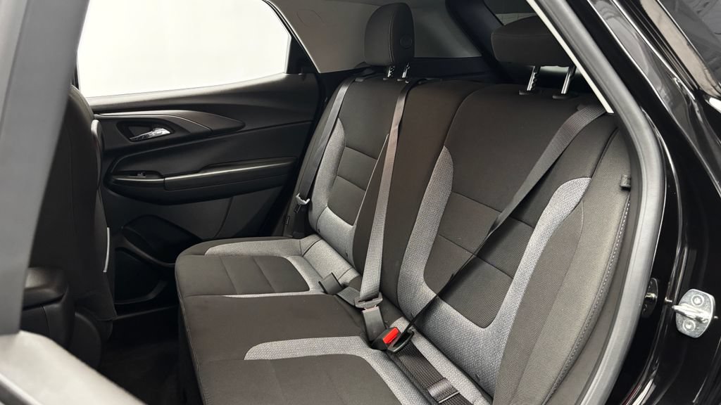Used 2023 Chevrolet TrailBlazer LT AWD/4WD image 27