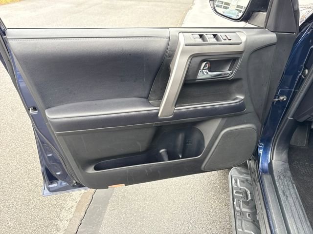 Used 2018 Toyota 4Runner SR5 Premium image 22