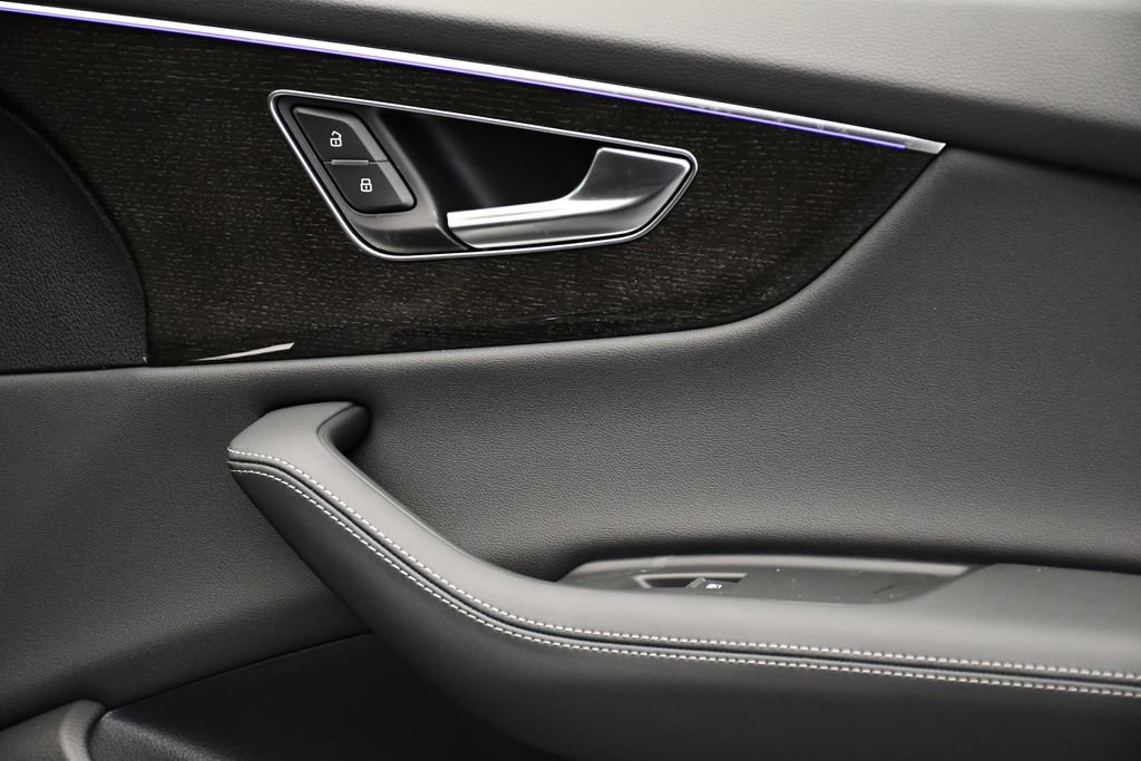 New 2026 Audi Q8 Premium Plus image 45