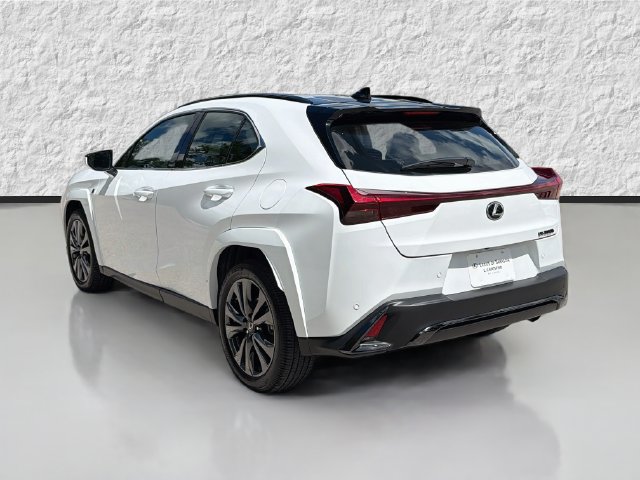 Used 2025 Lexus UX 300h FWD image 5