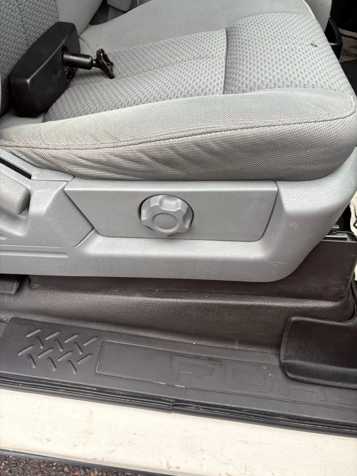 Used 2014 Ford F150 XLT w/ Equipment Group 301A Mid AWD/4WD image 34