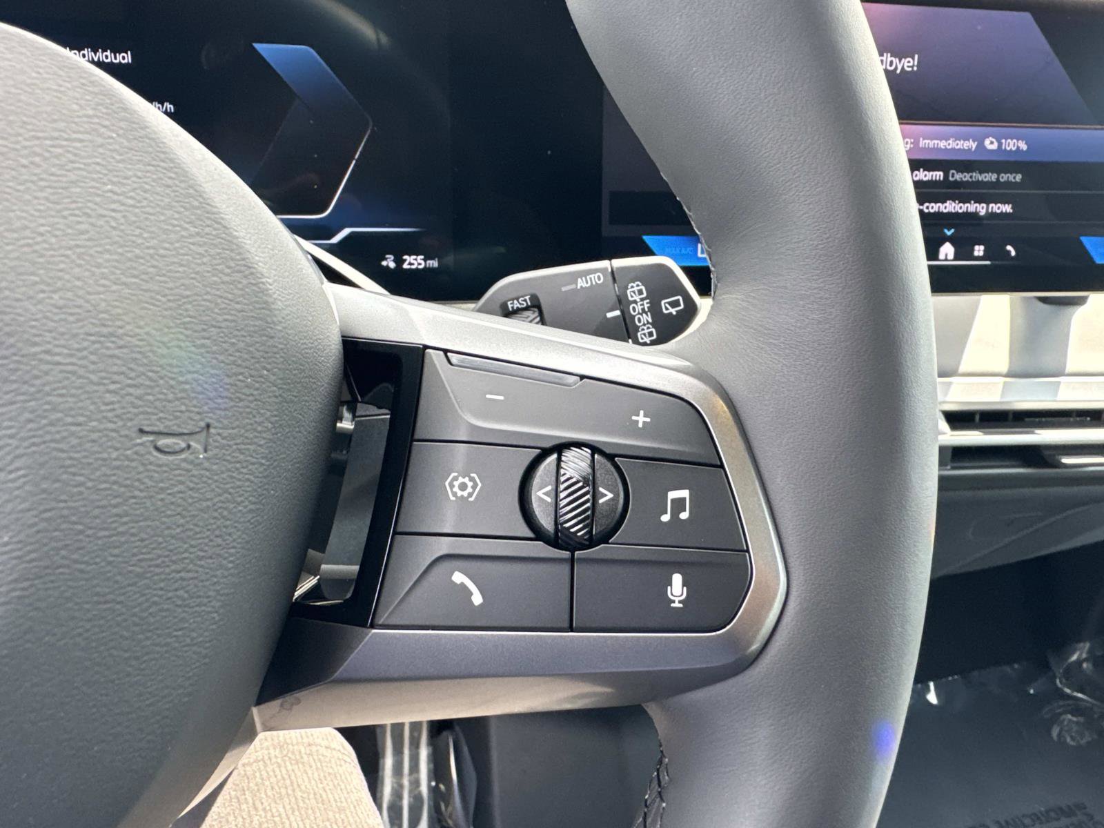 Used 2026 BMW iX xDrive60 image 17