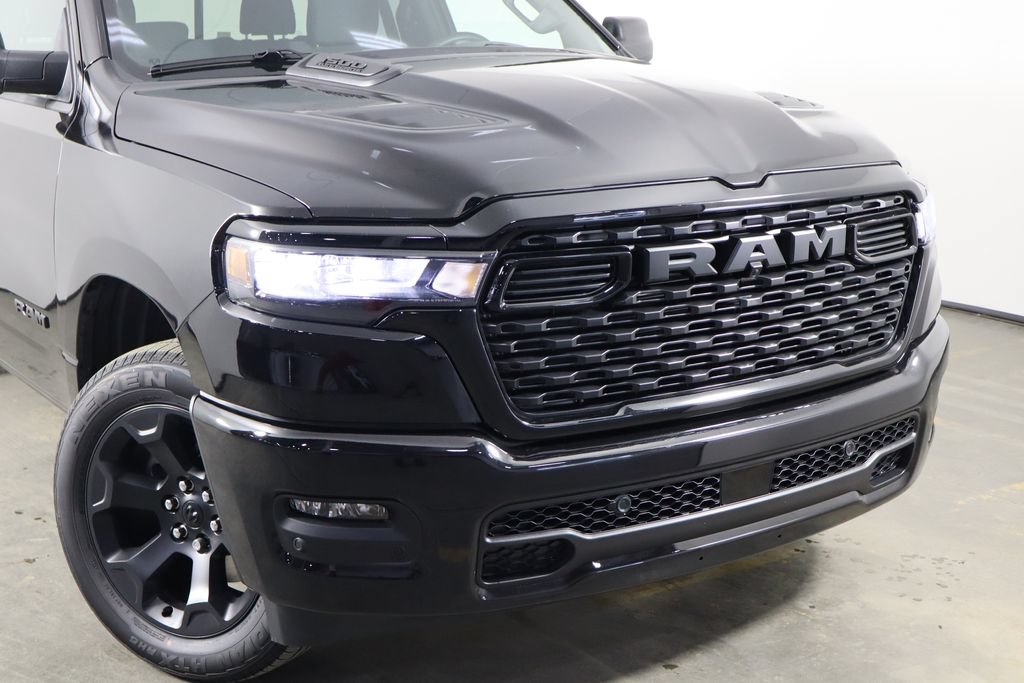 New 2026 RAM 1500 Express AWD/4WD image 46