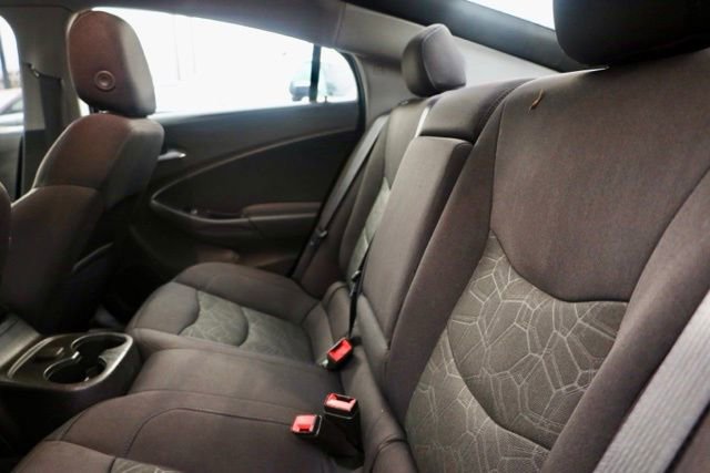 Used 2017 Chevrolet Volt LT w/ Comfort Package image 32