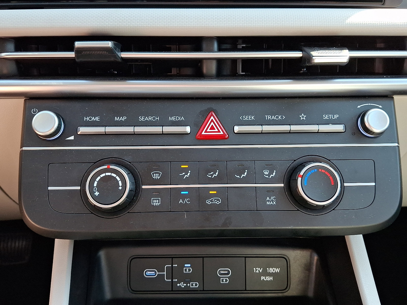 Certified 2025 Hyundai Tucson SE image 15