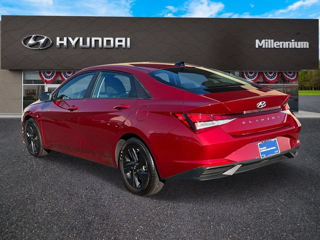 Certified 2023 Hyundai Elantra SEL FWD image 8