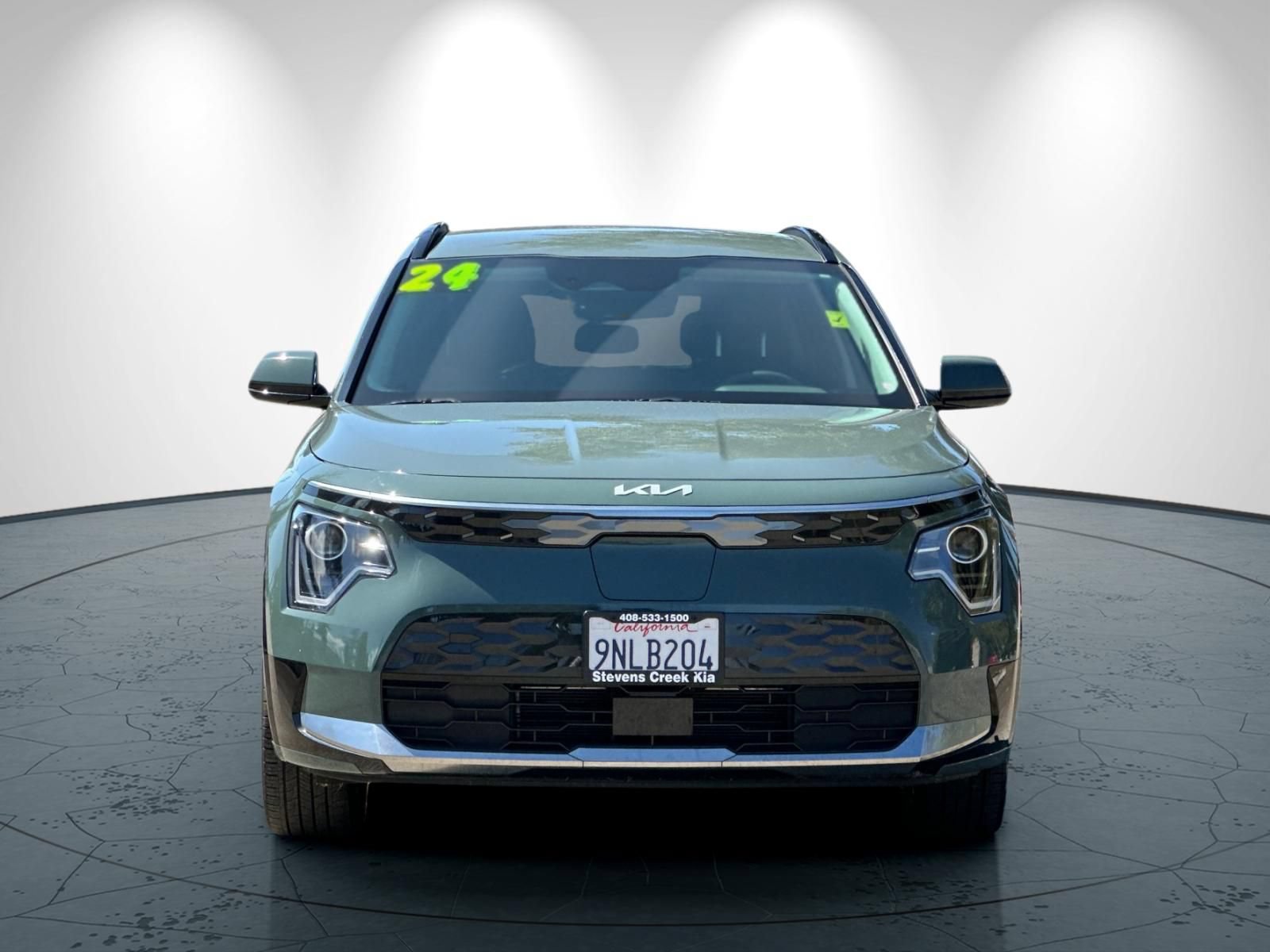 Certified 2024 Kia Niro Wind FWD image 9