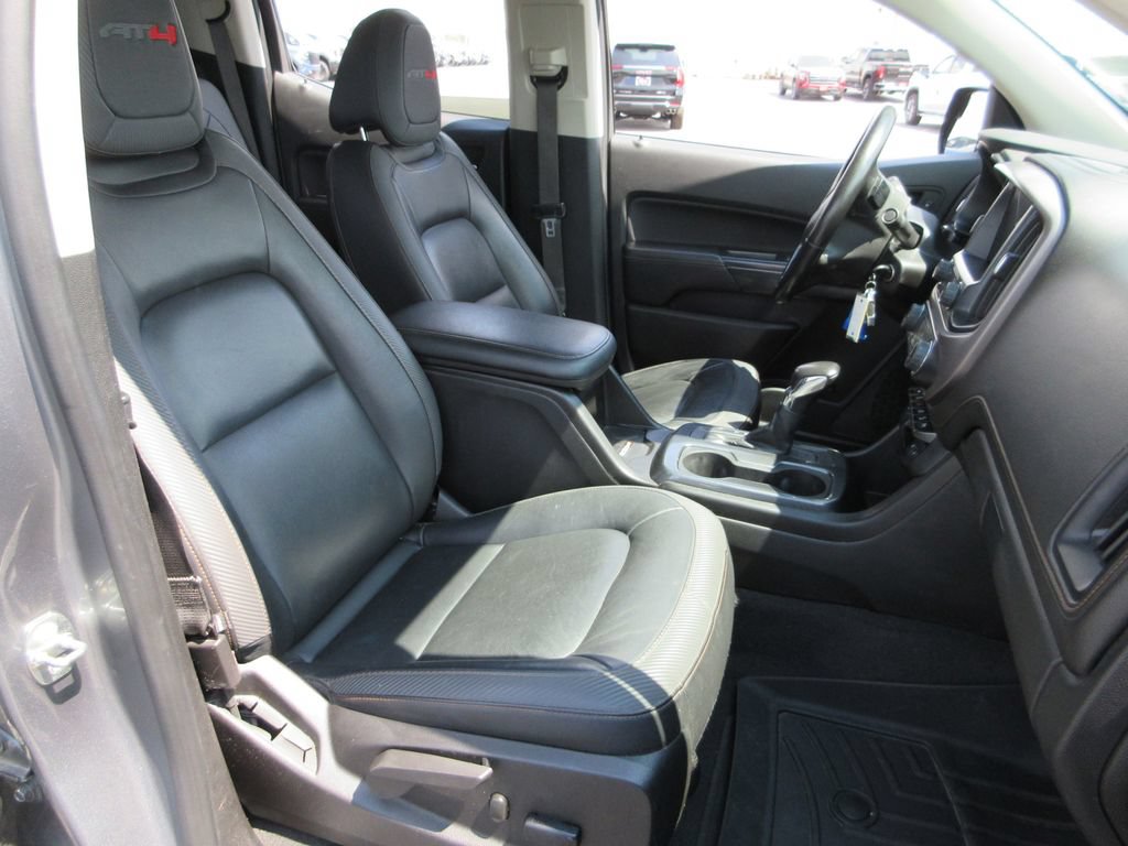 Certified 2022 GMC Canyon AT4 w/ Trailering Package AWD/4WD image 22