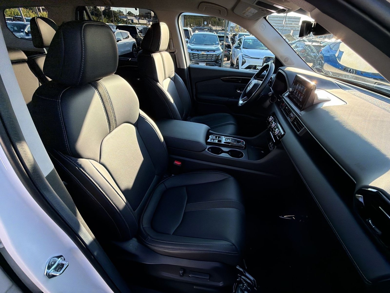 Used 2025 Honda Pilot EX-L image 25