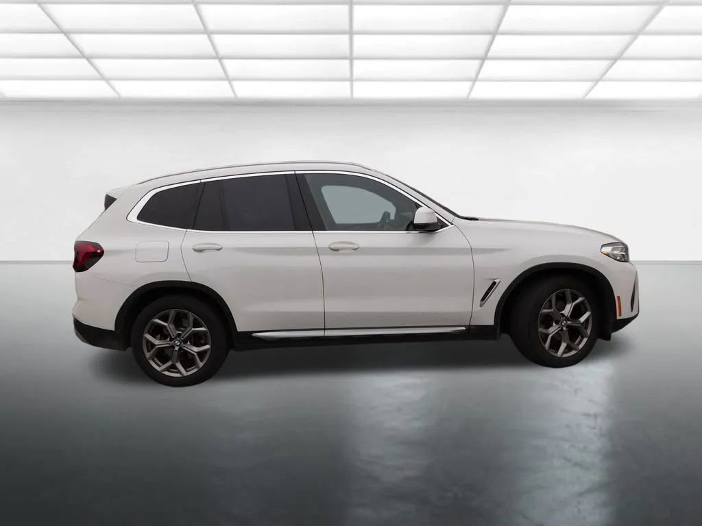 Used 2023 BMW X3 sDrive30i image 3