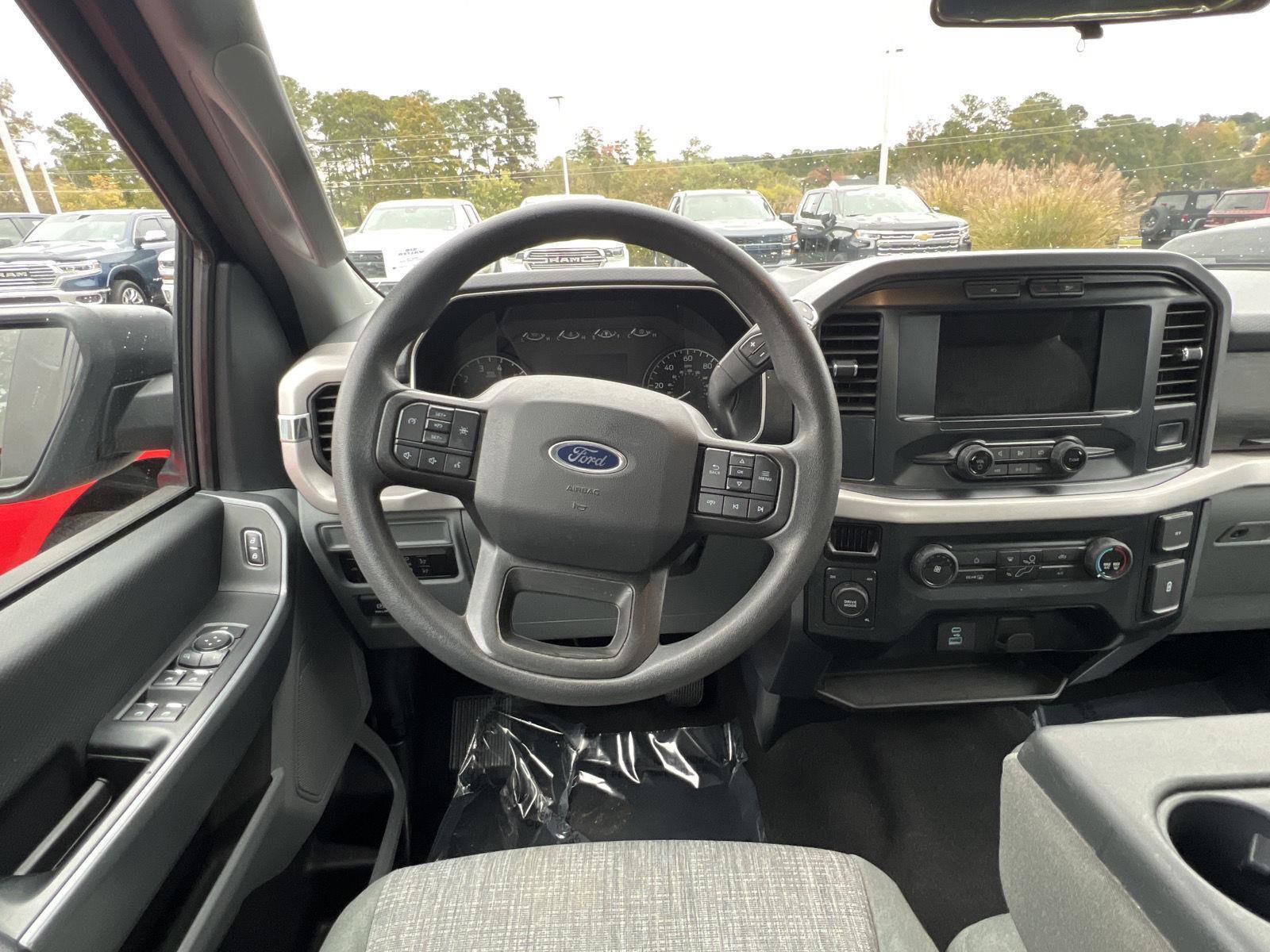 Used 2023 Ford F150 XLT image 30