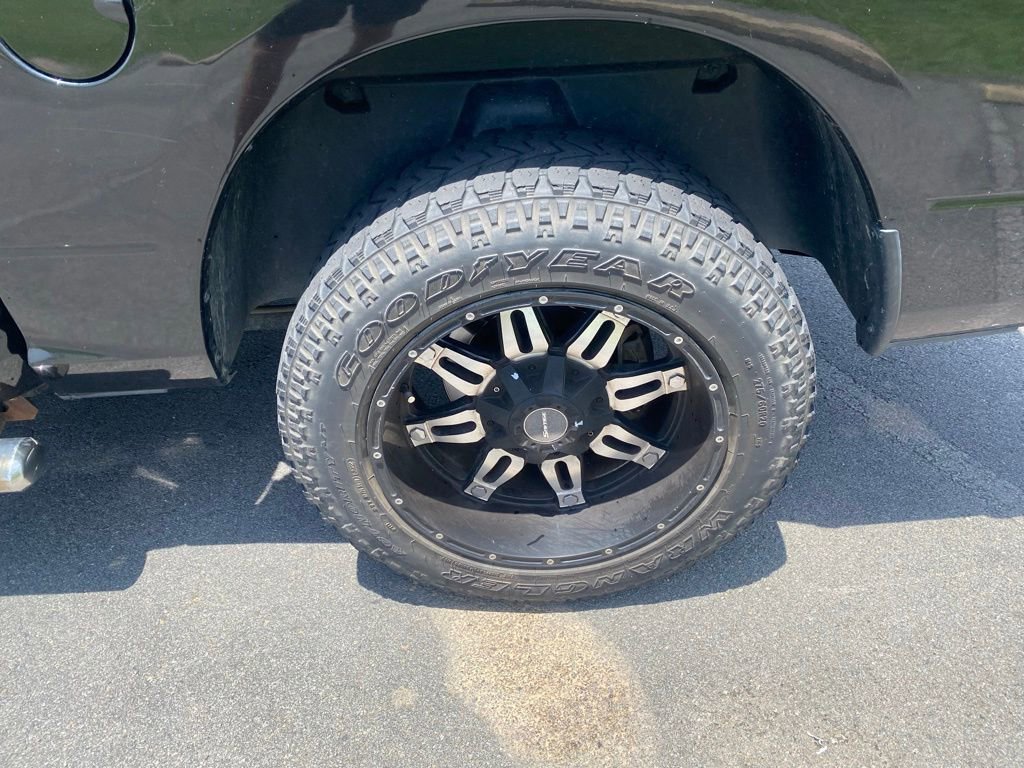 Used 2017 RAM 1500 Express RWD image 31