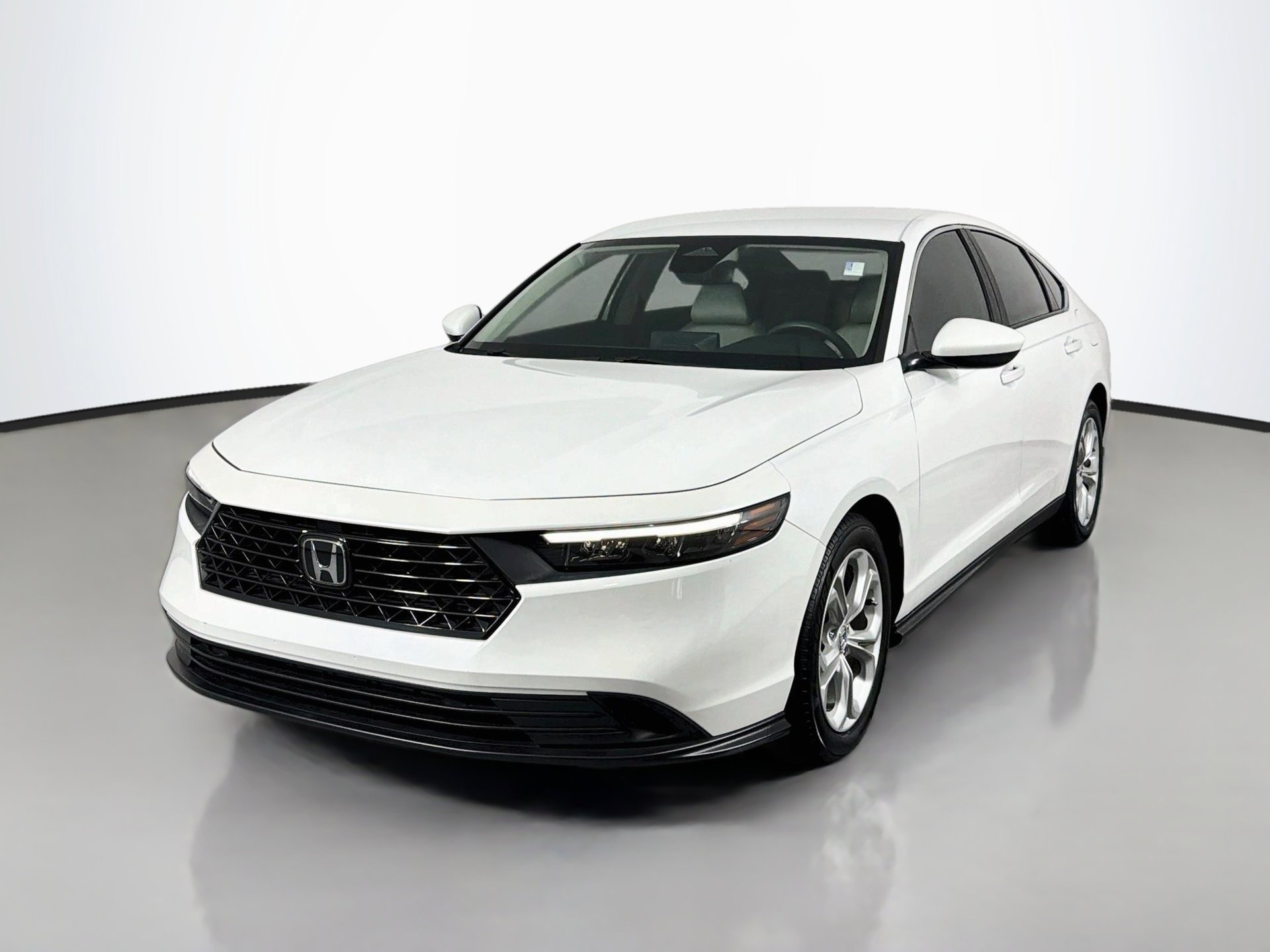 Used 2023 Honda Accord LX image 7