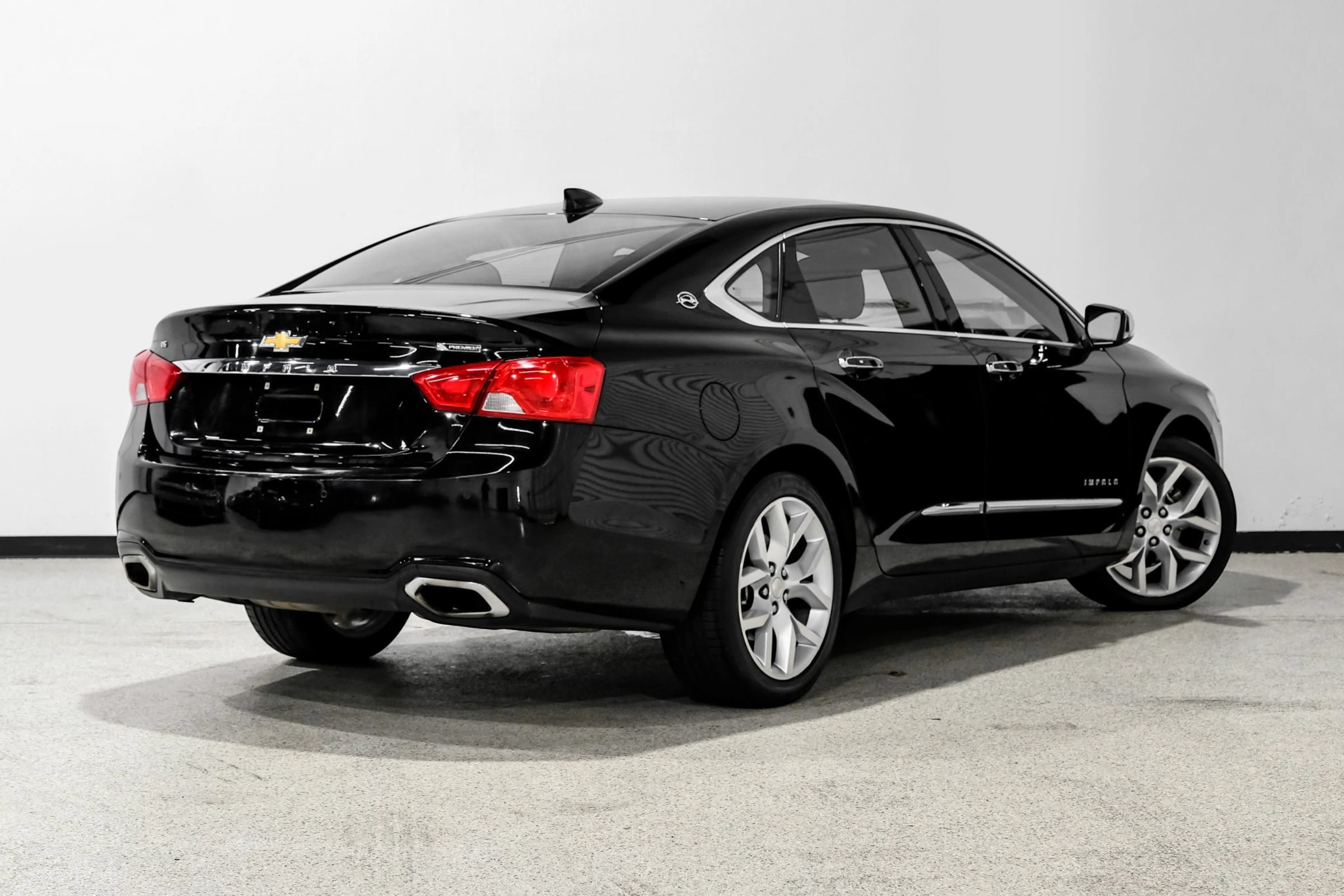 Used 2017 Chevrolet Impala Premier FWD image 6