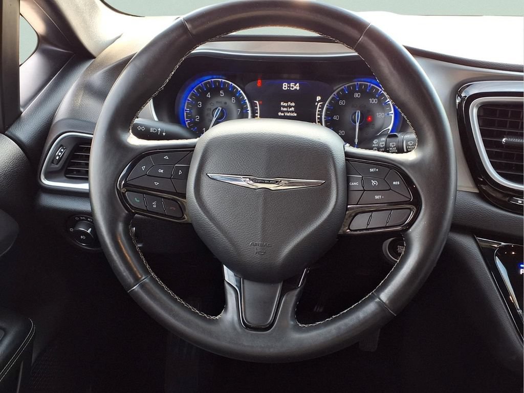 Used 2018 Chrysler Pacifica Touring-L Plus w/ S Appearance Package FWD image 20