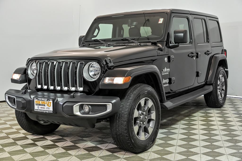Used 2018 Jeep Wrangler Unlimited Sahara AWD/4WD image 5