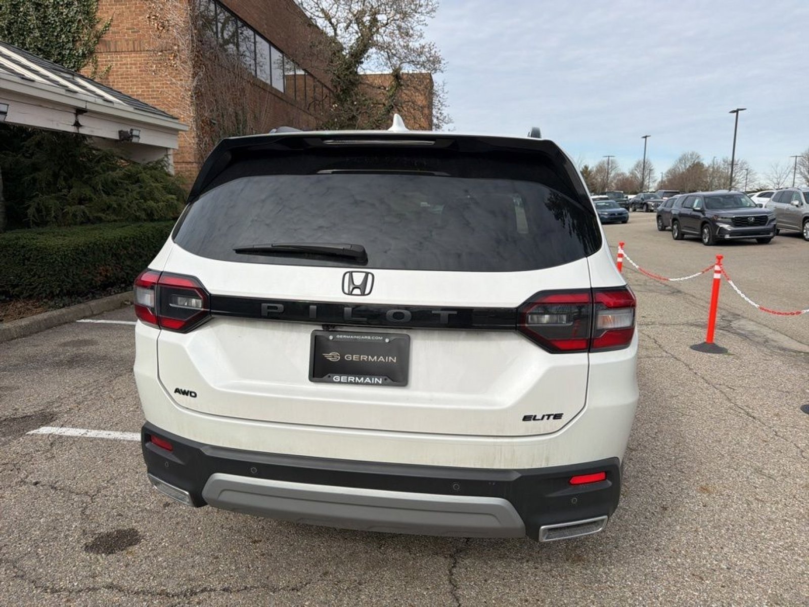 Used 2024 Honda Pilot Elite image 8